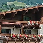 Pansiyon Gaestehaus Huber *