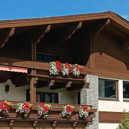 홈스테이 Gaestehaus Huber