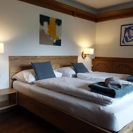 Gaestehaus Huber 미테르질